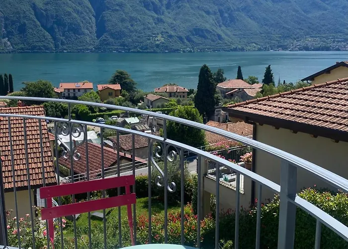 Bellagio Lake Flat - Lake View & Balcony, Near The Center